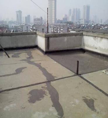 东阿漏水维修 楼顶漏水是什么原因，楼顶漏水维修方法是什么?
